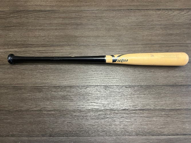 Victus 33/30 Tatis21 Maple Baseball Bat