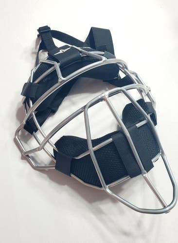 New All-Star S7 Traditional Catchers/Umpires Mask (Silver)