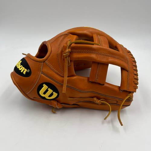 Wilson A2000 EL3 11.75 Infield Baseball Glove