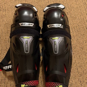 Intermediate Bauer Vapor Hyperlite 13" Shin Pads (New)
