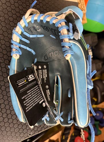 Wilson RH Infield A2000 1912 Baseball Glove 12" (New)