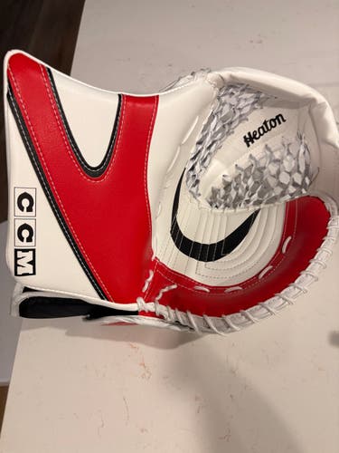 2025 CCM Extreme Flex 7.9 Regular (New)