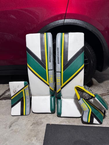 34" Warrior Ritual G6 Pro+ Regular Goalie Full Set (Used)