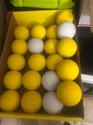 Lot of 26 lacrosse balls. 20 Velocity, 5 Champion, 1 pearl