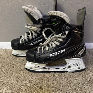 CCM Ribcor MaxxPro Hockey Skates Regular Width 8 (Used)