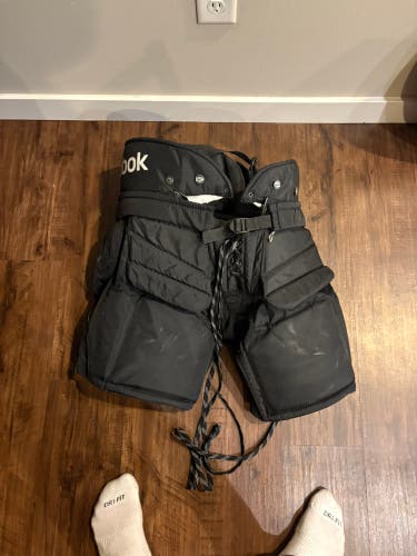 Intermediate Medium Reebok 20K Hockey Goalie Pants (Used)