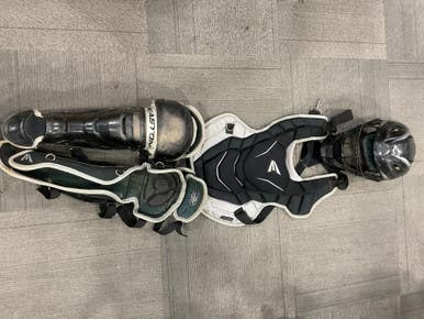 Used Easton GAMETIME 3PC SET Catchers Chest Protector Black Intermed 11614-S000230450