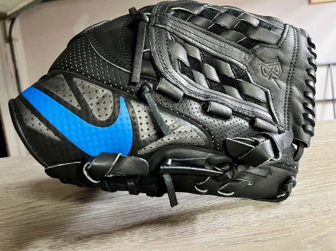 Nike MVP Select RH Infield Baseball Glove 12" (New)