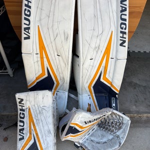30" Vaughn SLR3 Regular Goalie Full Set (Used)