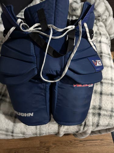 Senior Medium Vaughn Velocity V10 Pro Hockey Goalie Pants (Used)