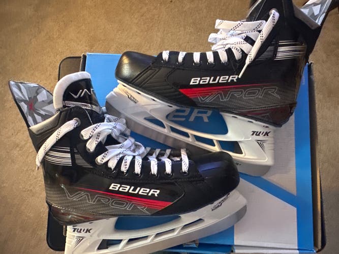 2024 Bauer Vapor X Select Hockey Skates Regular Width 10.5(New)