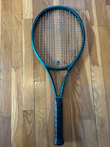 Wilson Blade 100 V9