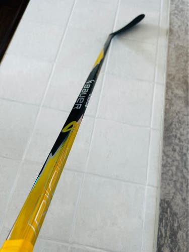 Senior Bauer Flylite Gold Right Hand Hockey Stick P92 87 Flex Pro Stock (New)