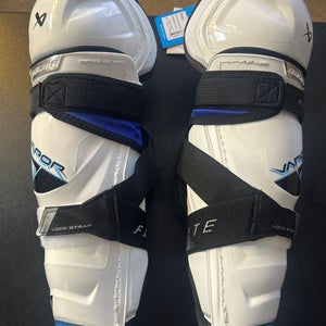 Junior Bauer Vapor Flylite 12”Shin Pads (New)