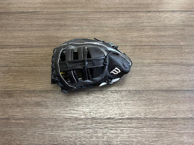 New Wilson A2000 1613 12.25" First Base Mitt