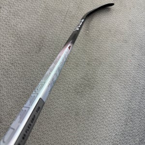 Intermediate CCM JetSpeed FT8 Pro Left Hand Hockey Stick P28 65 Flex (New)