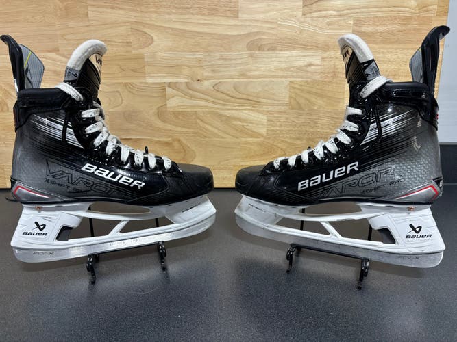 2023 Bauer Vapor X Shift Pro Hockey Skates Regular Width 9 (Used)