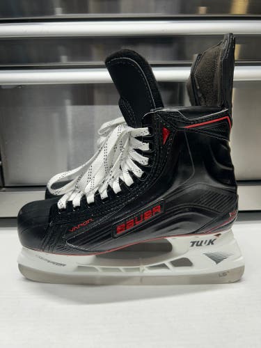 NCAA Bauer Vapor 1X Hockey Skates NCAA Pro Stock Size 7 280mm (Used)