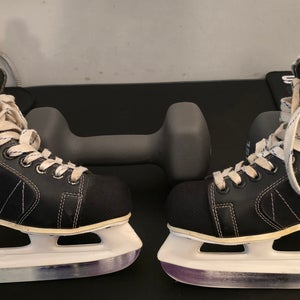 CCM Powerline Hockey Skates 8 (Used)