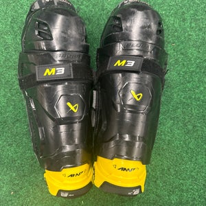 Junior Bauer Supreme M3 Shin Pads 11" (Used)