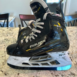 Black 2022 Bauer Supreme M5 Pro Hockey Skates, Fit 1 Width, Senior size 8 (Used)