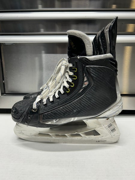 Bauer Vapor Hyperlite Hockey Skates NHL Pro Stock Size 7 FIT 2 263MM (Used)