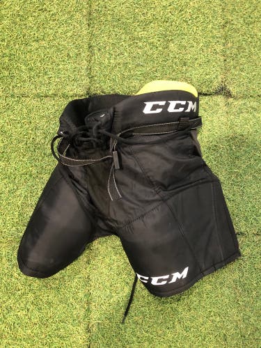 Youth Large CCM Tacks 9550 Hockey Pants (Used)