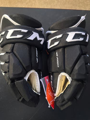 New  CCM 14” black/white  4R Pro2 Gloves