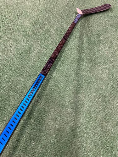 Intermediate Bauer Nexus 2N Pro Hockey Stick Right Handed P88 55 Flex (Used)