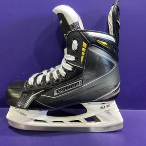 Black Bauer Supreme Comp Hockey Skates Regular Width Size 3 (New)