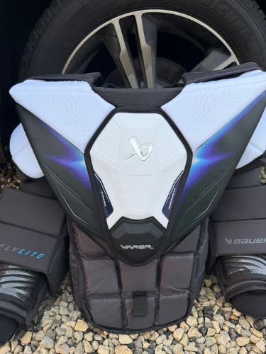 Large 2025 Bauer Vapor Flylite Goalie Chest Protector (New)