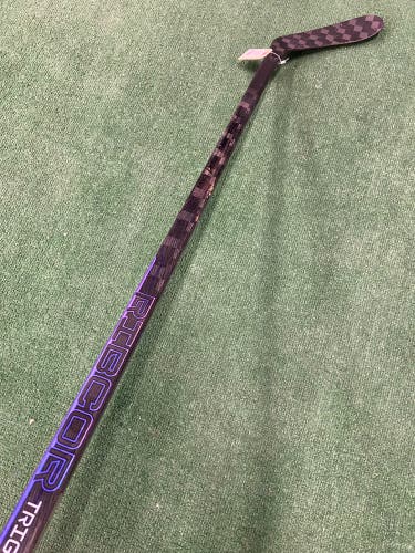Senior CCM Ribcor Trigger 7 Pro Hockey Stick Right Handed P28 75 Flex (Used)