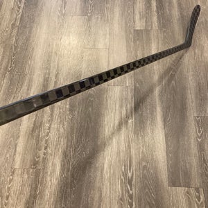 Senior Pro Blackout Extra Lite Hockey Stick | LH P28