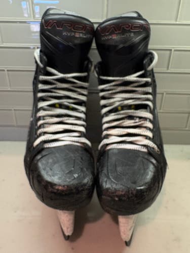 Bauer Vapor Hyperlite 2 Hockey Skates Senior Regular Width 8.5 Fit 2