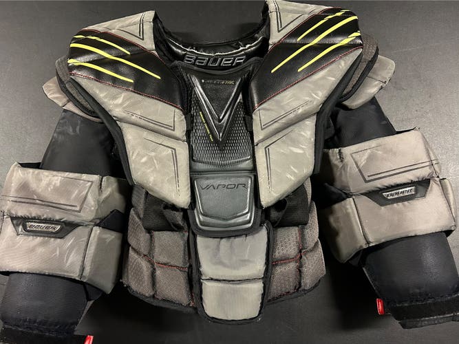 Small Bauer Hyperlite Goalie Chest Protector (Used)
