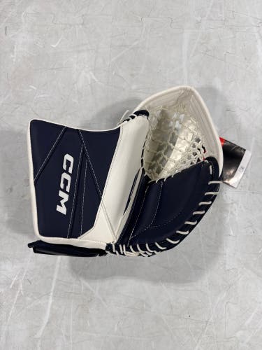 CCM Axis 2.5 Regular Trapper (New)