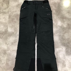 Black Women's Adult Small Oakley Pants (Used)