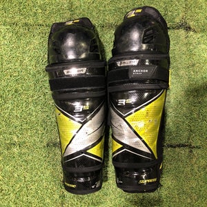 Junior Bauer Supreme 3S Shin Pads 12" (Used)