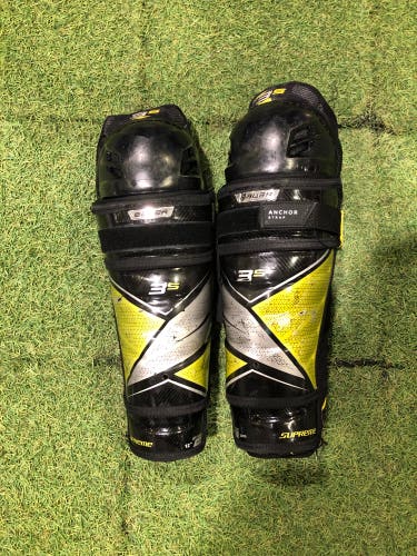 Junior Bauer Supreme 3S Shin Pads 12" (Used)
