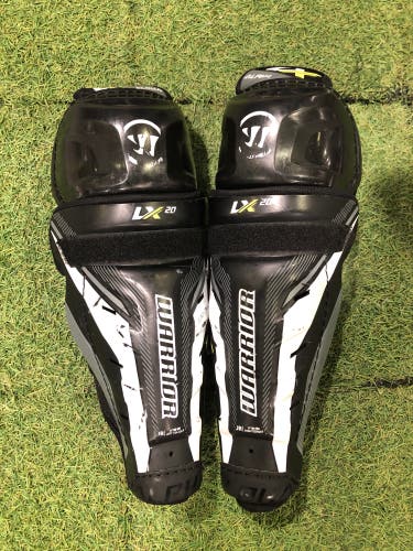 Junior Warrior Alpha LX 20 Shin Pads 11" (Used)
