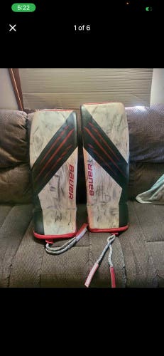 Large Bauer Hyperlite Goalie Chest Protector (Used)