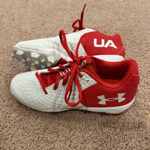 Red/White Women's Size 6 Under Armour Low Top Molded Cleats (Used)