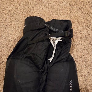 Men's Junior Large Reebok 5k Hockey Pants (Used)