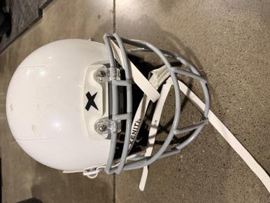 Used Xenith X2E+ 2023 YOUTH HELMET - NO JAW PADS FB Helmet White LG 11605-S000212777