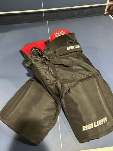 Men's Senior Large Bauer Vapor X 7.0 Hockey Pants (Used)