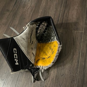 CCM Axis 2 Regular Pro Stock (Used)