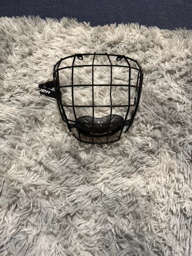 Medium Black Bauer True Vision Full Cage