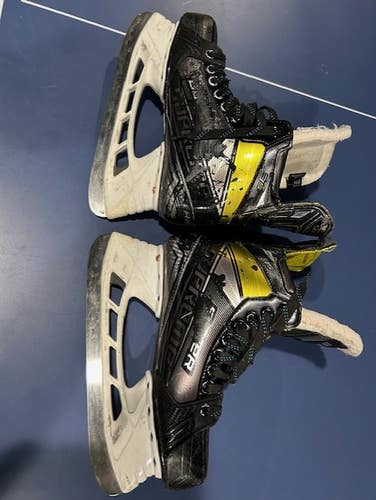 Bauer Supreme 3S Hockey Skates INT Size 6 - Fit 3 (Used)