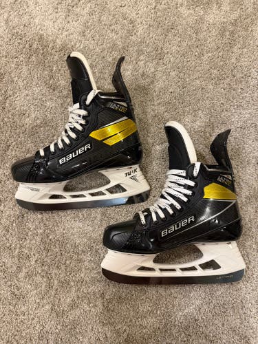 Bauer Supreme Ultrasonic Hockey Skates 8 Fit 1 (New)