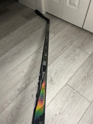 Senior CCM JetSpeed FT7 Pro Left Hand Hockey Stick P28 75 Flex (New)